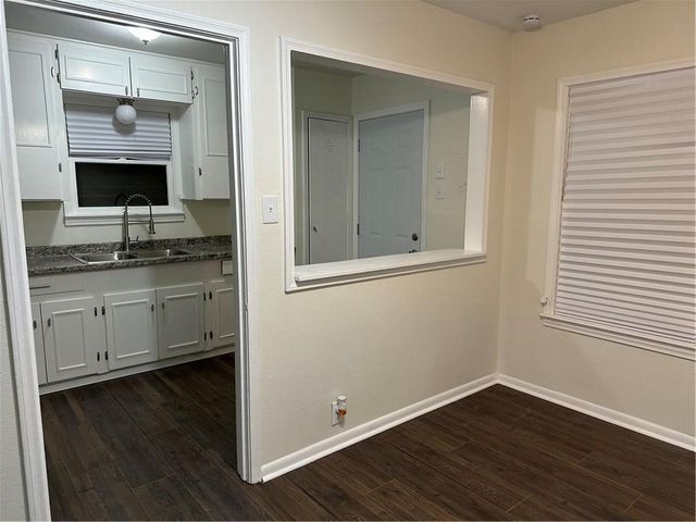 4822 Dodd Dr, Corpus Christi, TX 78415