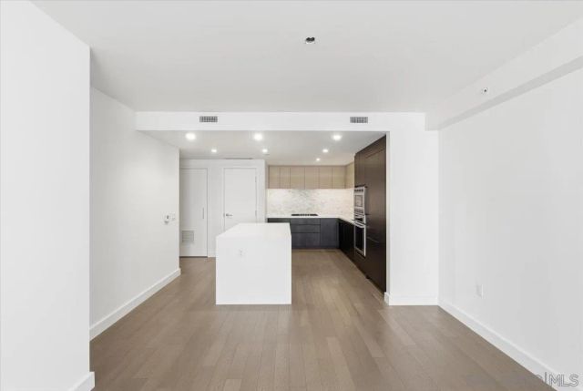 1388 Kettner Blvd 2003, San Diego, CA 92101