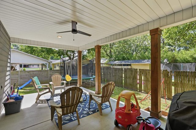 2015 Scott Street, Conway, AR 72034