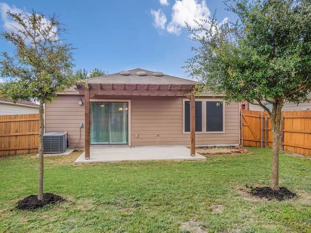 10235 MAPLE RNCH, San Antonio, TX 78245