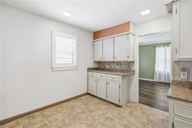 407 N Fairview Avenue, Liberty, MO 64068