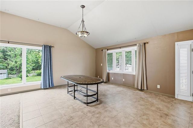407 N Fairview Avenue, Liberty, MO 64068