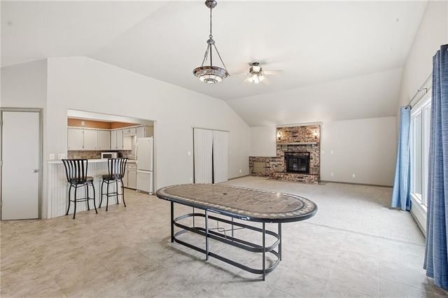 407 N Fairview Avenue, Liberty, MO 64068