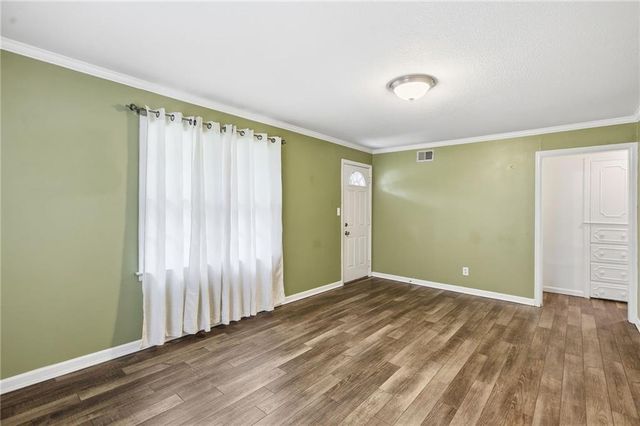 407 N Fairview Avenue, Liberty, MO 64068