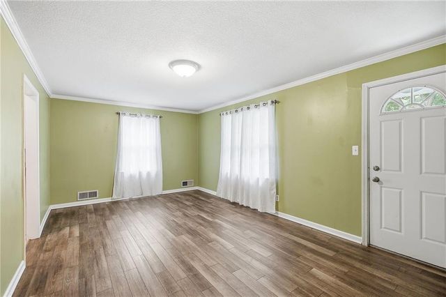 407 N Fairview Avenue, Liberty, MO 64068