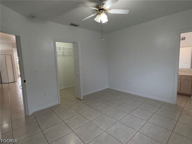 920 SE 6th CT, Cape Coral, FL 33990