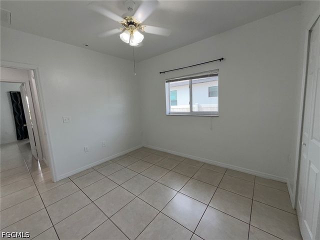 920 SE 6th CT, Cape Coral, FL 33990
