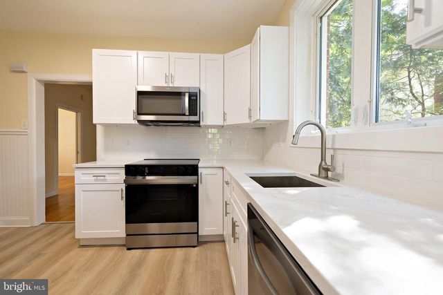 426 4TH AVE, Haddon Heights, NJ 08035