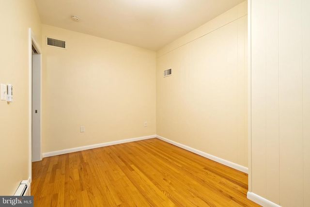 426 4TH AVE, Haddon Heights, NJ 08035