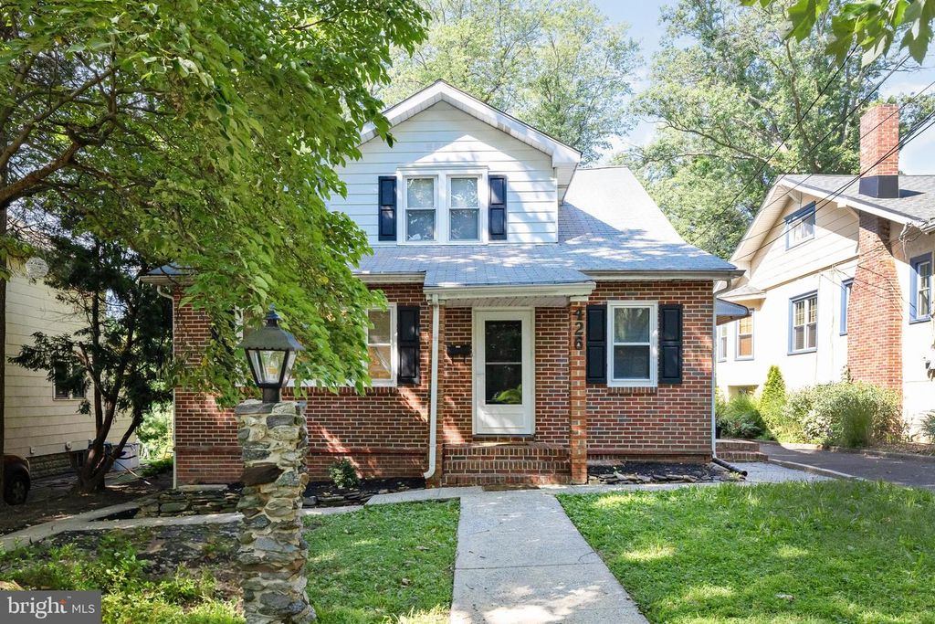 426 4TH AVE, Haddon Heights, NJ 08035