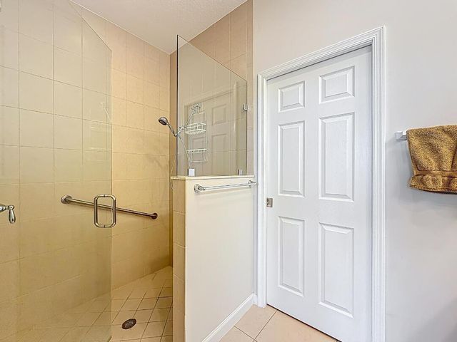 11066 SW Sunrise Lake Drive, Port St Lucie, FL 34987