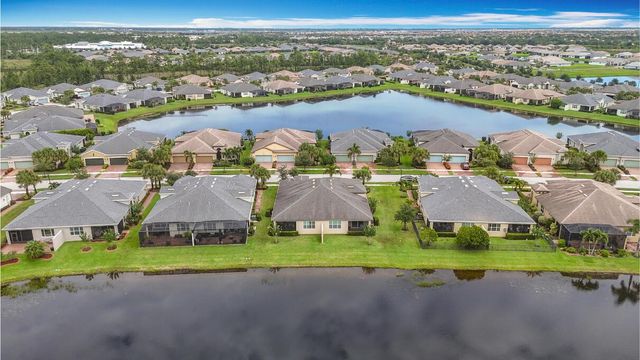11066 SW Sunrise Lake Drive, Port St Lucie, FL 34987