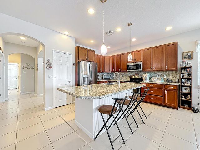 11066 SW Sunrise Lake Drive, Port St Lucie, FL 34987