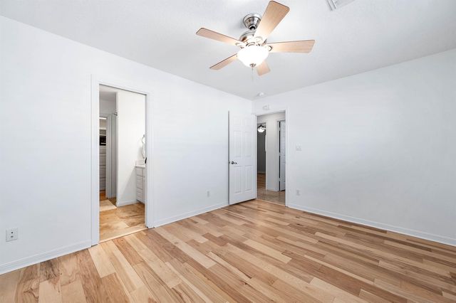 837 Marlin Street, Bayou Vista, TX 77563