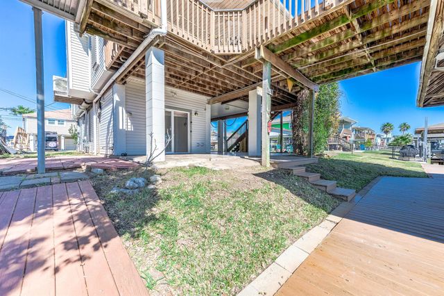 837 Marlin Street, Bayou Vista, TX 77563