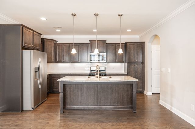169 Ashcrest Pt, Hendersonville, TN 37075