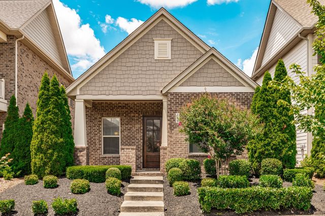 169 Ashcrest Pt, Hendersonville, TN 37075