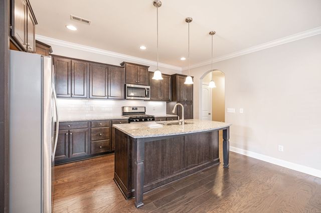 169 Ashcrest Pt, Hendersonville, TN 37075