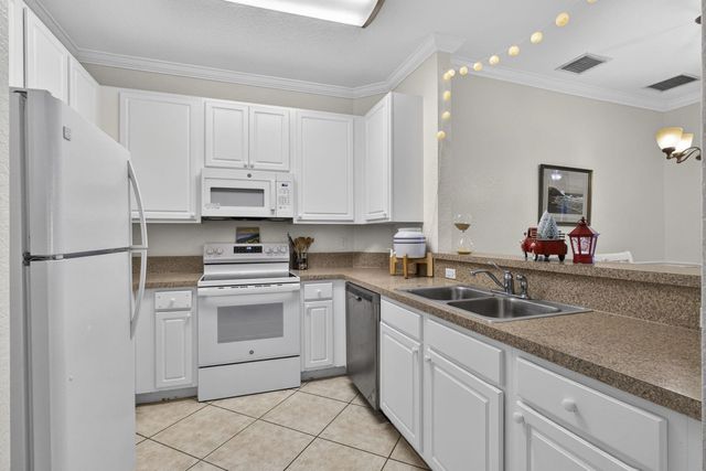 3055 Grandiflora Drive, Greenacres, FL 33467