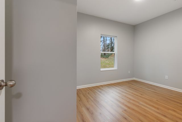 103 Mack St, Dickson, TN 37055