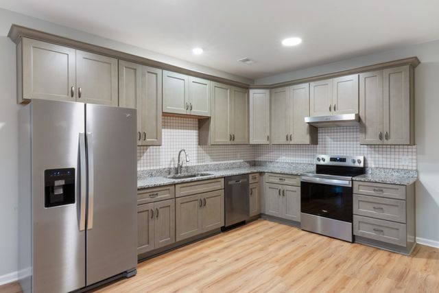 103 Mack St, Dickson, TN 37055