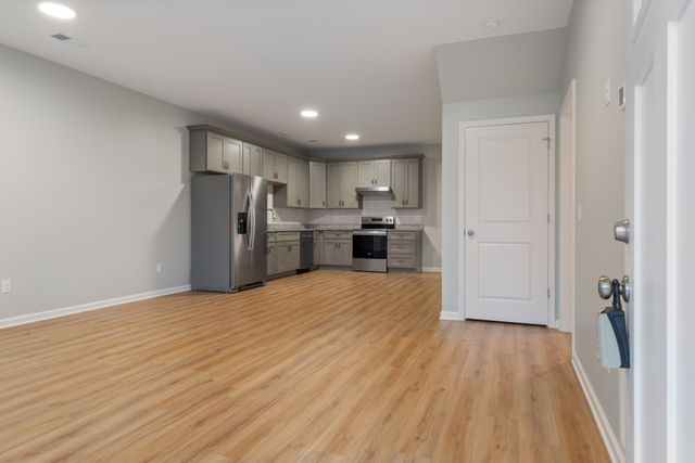 103 Mack St, Dickson, TN 37055