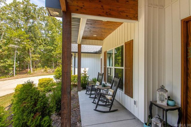 1178 Brookhaven Court, Alexander, AR 72002