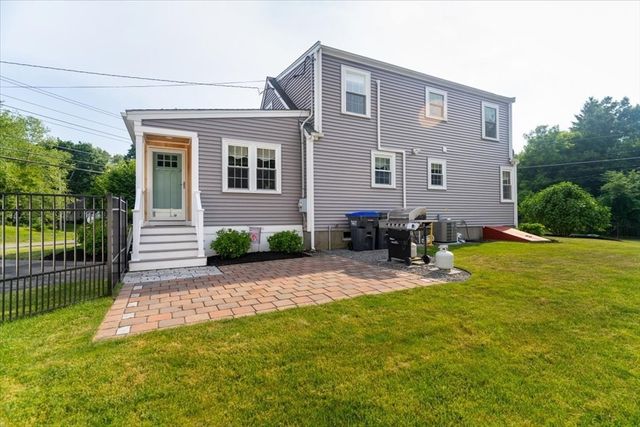 60 Northgate Rd, Northborough, MA 01532