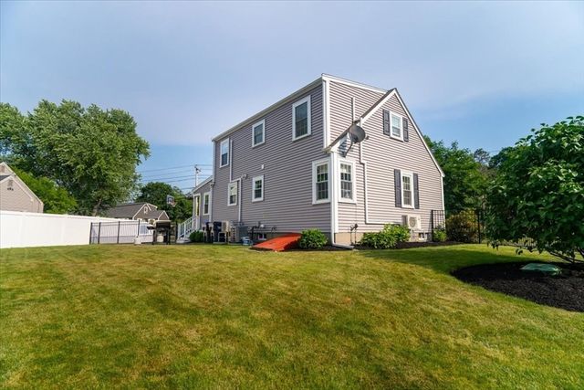 60 Northgate Rd, Northborough, MA 01532