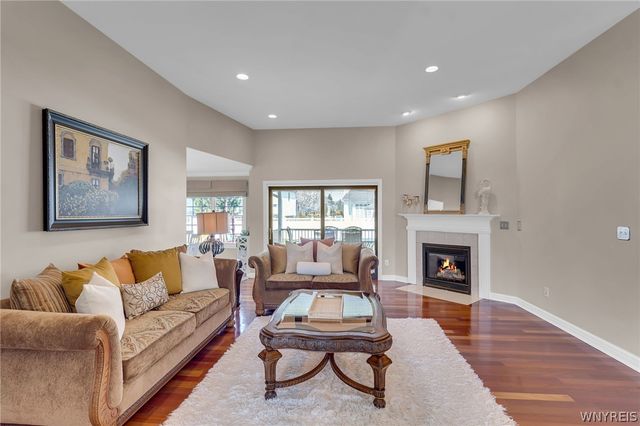 5252 Mallard Roost, Clarence, NY 14221