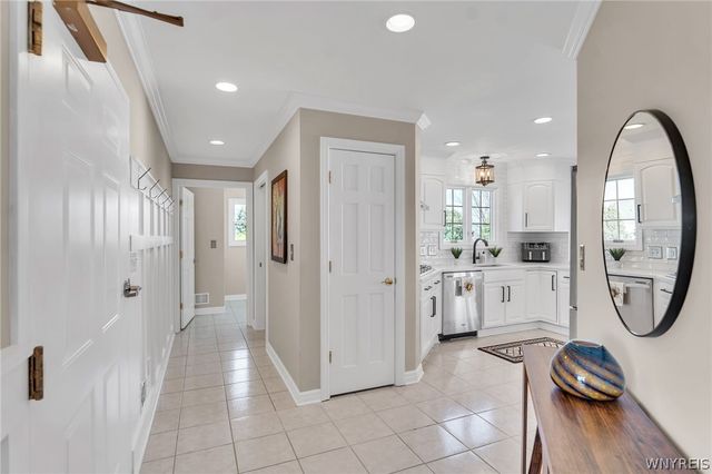 5252 Mallard Roost, Clarence, NY 14221