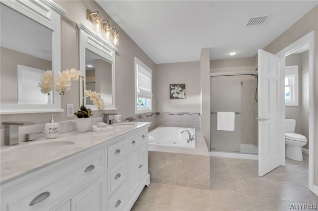 5252 Mallard Roost, Clarence, NY 14221
