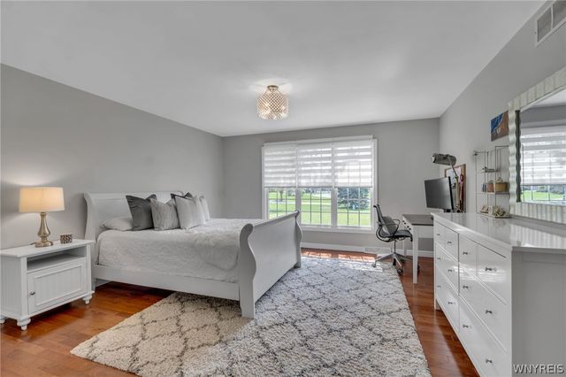 5252 Mallard Roost, Clarence, NY 14221