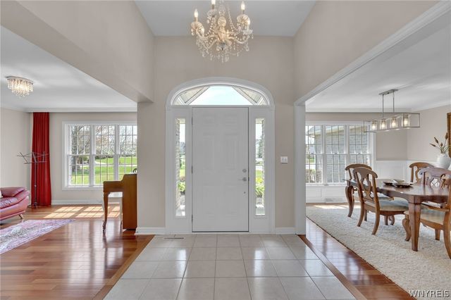 5252 Mallard Roost, Clarence, NY 14221