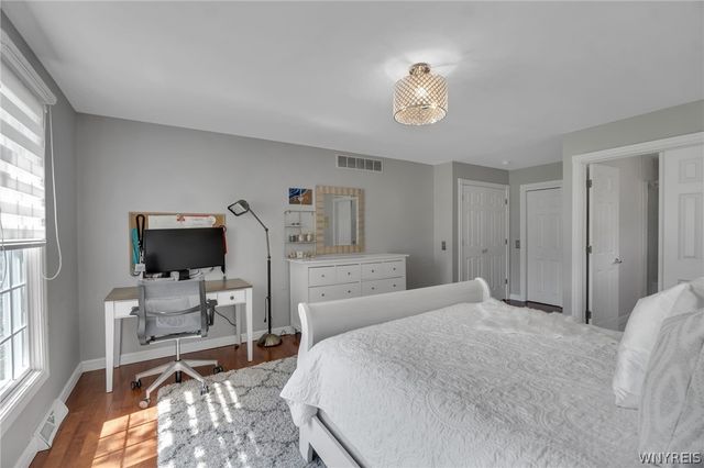 5252 Mallard Roost, Clarence, NY 14221