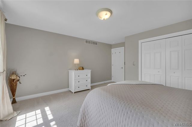 5252 Mallard Roost, Clarence, NY 14221
