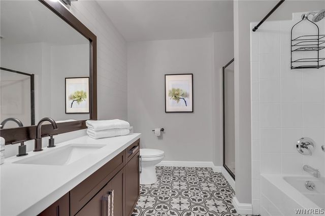 5252 Mallard Roost, Clarence, NY 14221