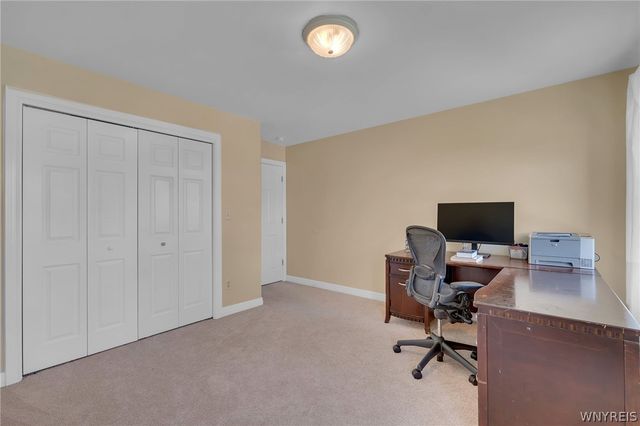 5252 Mallard Roost, Clarence, NY 14221