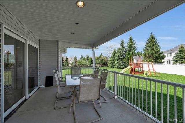 5252 Mallard Roost, Clarence, NY 14221