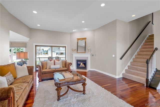 5252 Mallard Roost, Clarence, NY 14221