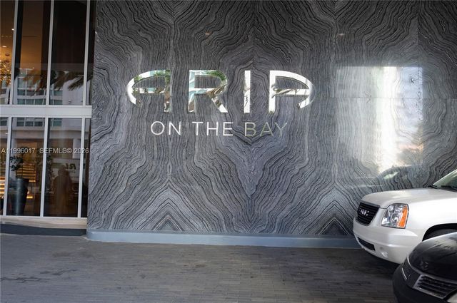 488 NE 18th St 304, Miami, FL 33132