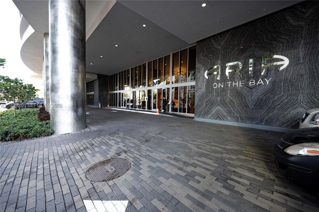 488 NE 18th St 304, Miami, FL 33132