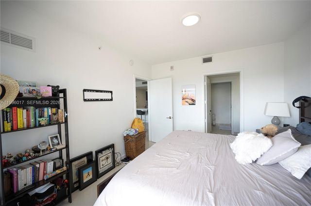 488 NE 18th St 304, Miami, FL 33132