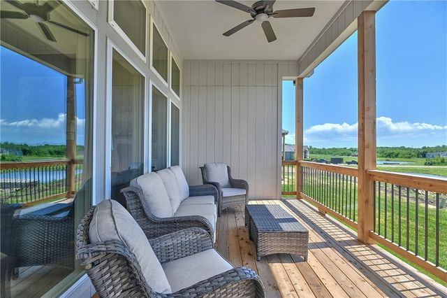 24625 W 60 Terrace, Shawnee, KS 66226
