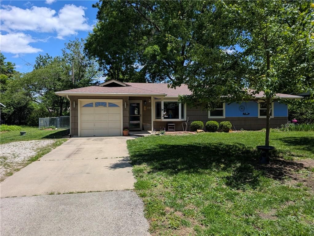 2214 Learnard Avenue, Lawrence, KS 66046