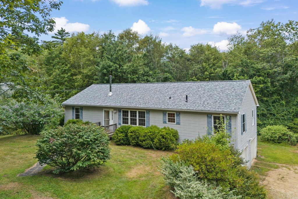 66 Staniels Road, Chichester, NH 03258