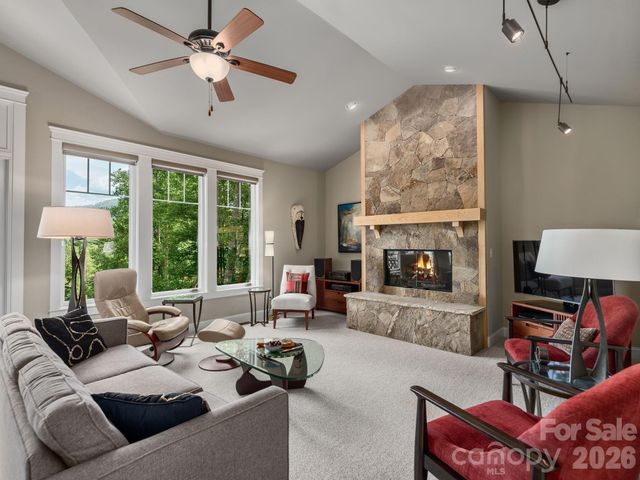 2 Green Drake Court, Candler, NC 28715