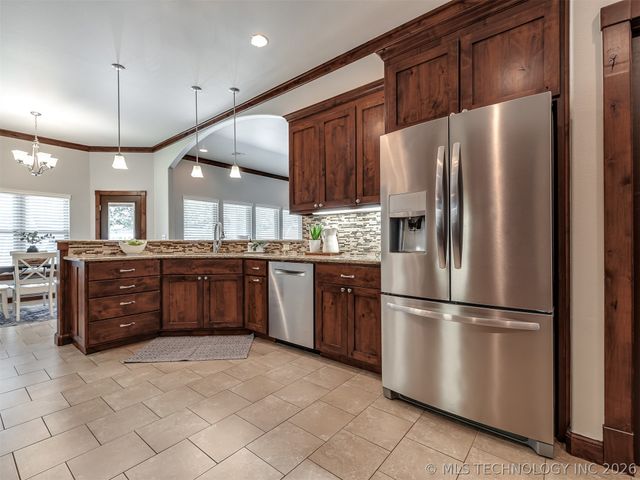 2125 Turtle Creek Street, Bartlesville, OK 74006
