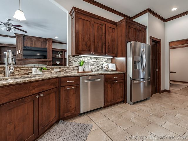 2125 Turtle Creek Street, Bartlesville, OK 74006