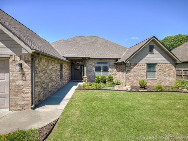 2125 Turtle Creek Street, Bartlesville, OK 74006